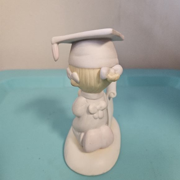 Vintage and Rare 1982 Seek Ye the Lord Graduation Precious Moments Figurine - Picture 2 of 6